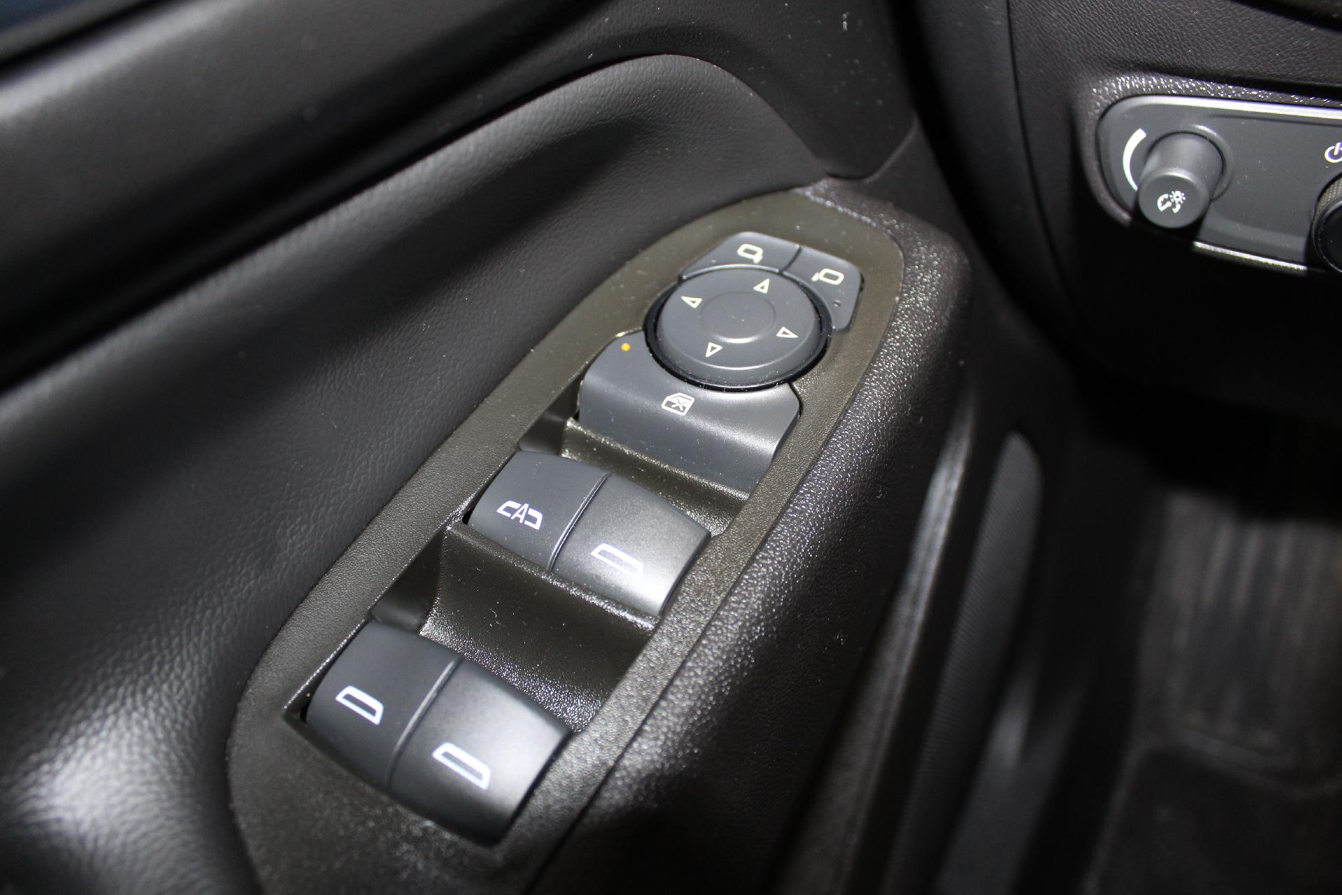 2023 Chevrolet Equinox Vehicle Photo in NORTHAMPTON, MA 01060-1120