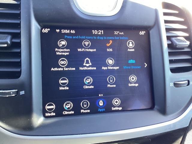 2022 Chrysler 300 Vehicle Photo in Gardner, MA 01440