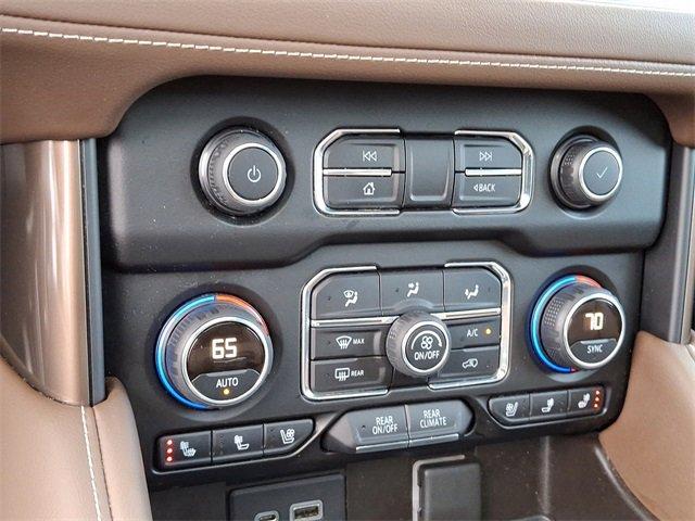 2021 Chevrolet Suburban Vehicle Photo in Willow Grove, PA 19090
