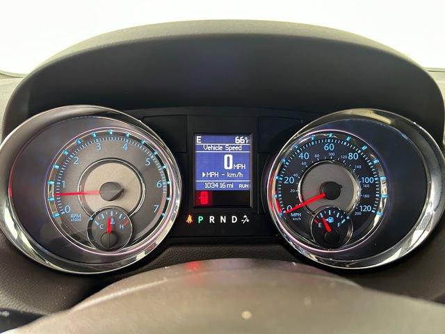 2016 Chrysler Town & Country Vehicle Photo in MEDINA, OH 44256-9631
