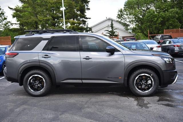2025 Nissan Pathfinder Vehicle Photo in Ballwin, MO 63011
