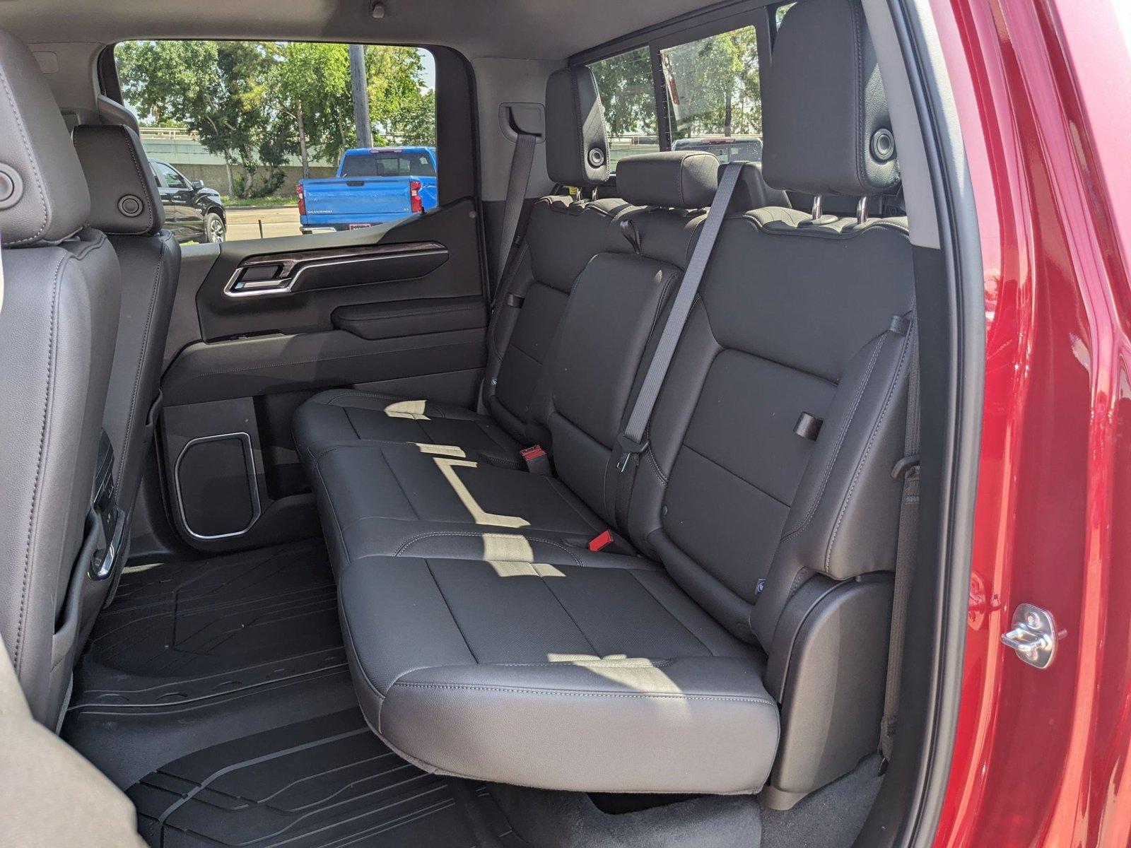 2025 Chevrolet Silverado 1500 Vehicle Photo in HOUSTON, TX 77034-5009