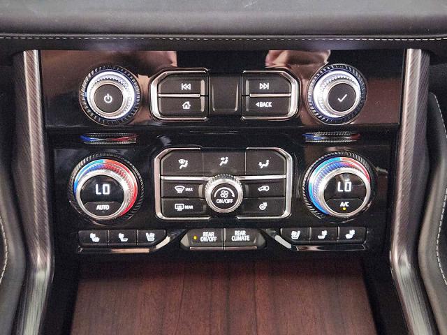 2023 GMC Yukon XL Vehicle Photo in DALLAS, TX 75209