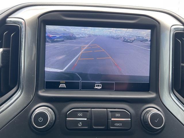 2021 Chevrolet Silverado 1500 Vehicle Photo in GREEN BAY, WI 54304-5303