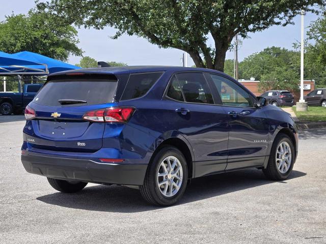 2022 Chevrolet Equinox Vehicle Photo in DENTON, TX 76210-9321