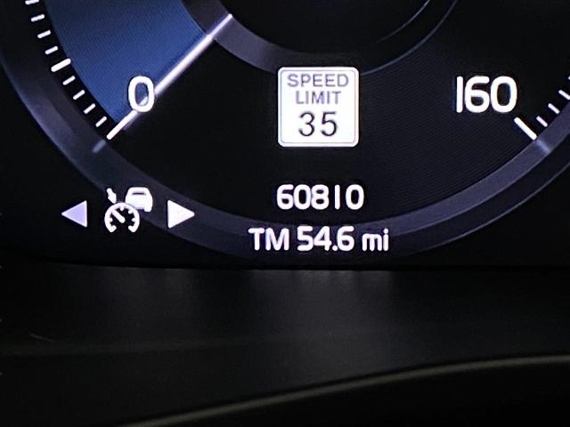 2019 Volvo XC40 Vehicle Photo in Appleton, WI 54913