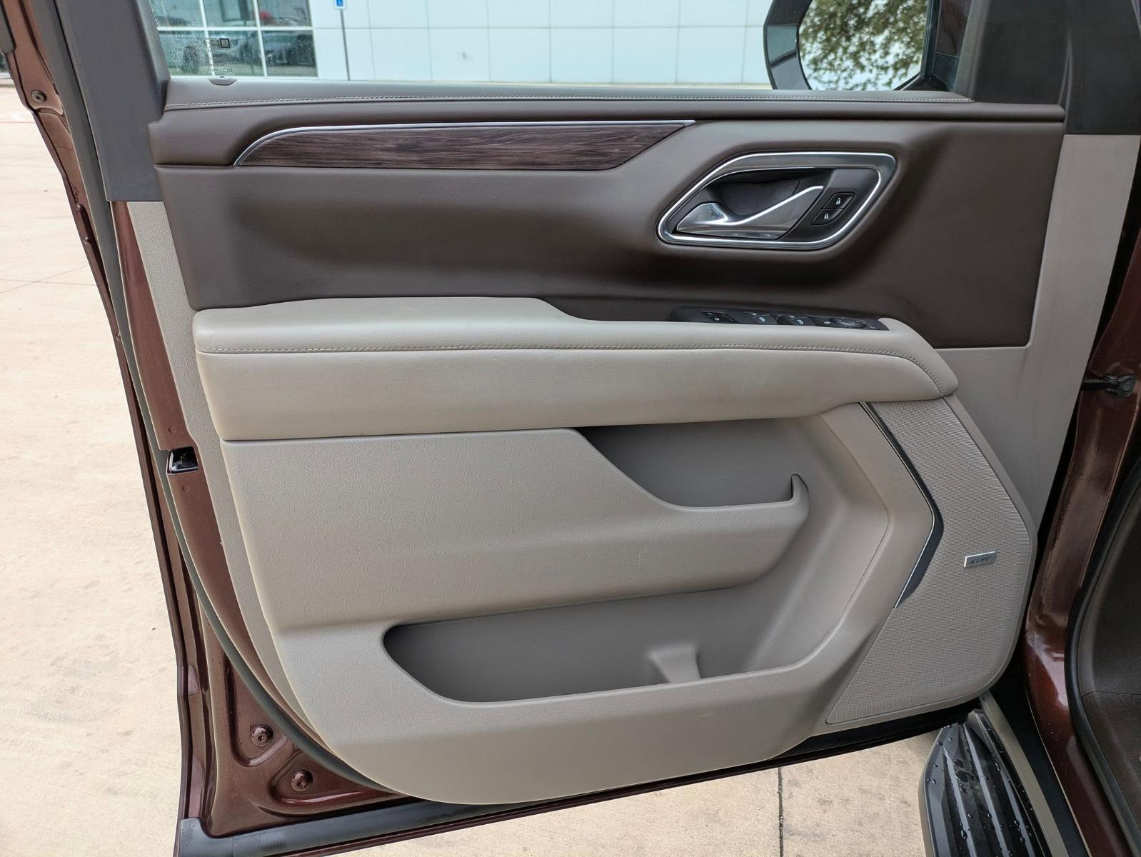 2023 Chevrolet Suburban Vehicle Photo in SELMA, TX 78154-1460