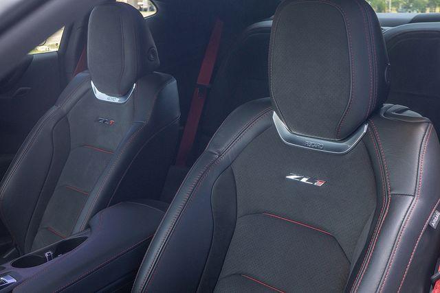 2022 Chevrolet Camaro Vehicle Photo in DANBURY, CT 06810-5034