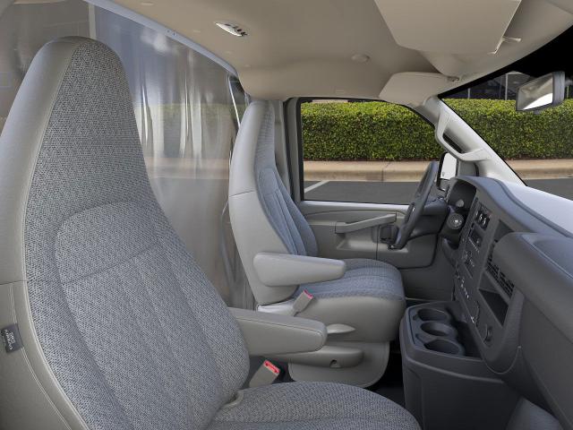 2025 Chevrolet Express Cutaway 4500 Vehicle Photo in GEORGETOWN, TX 78626-7508