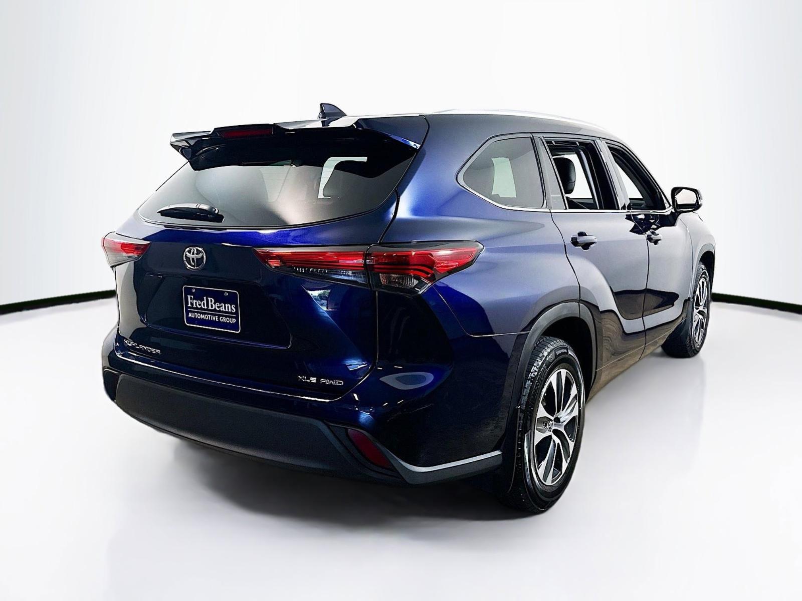 2022 Toyota Highlander Vehicle Photo in Langhorne, PA 19047
