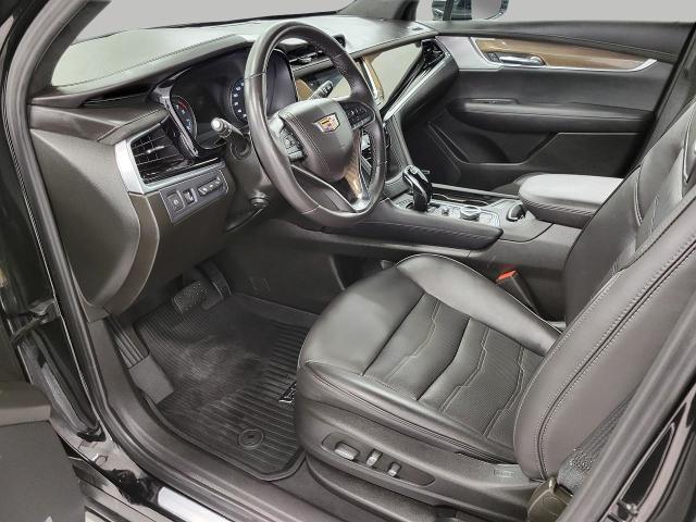 2024 Cadillac XT6 Vehicle Photo in GREEN BAY, WI 54303-3330