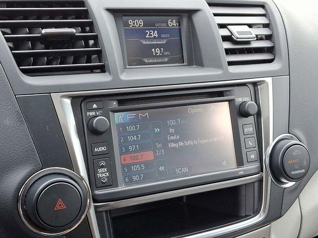 2013 Toyota Highlander Vehicle Photo in PAWLING, NY 12564-3219