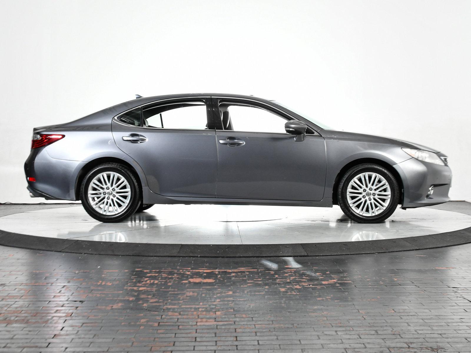 2013 Lexus ES 350 Vehicle Photo in DALLAS, TX 75235