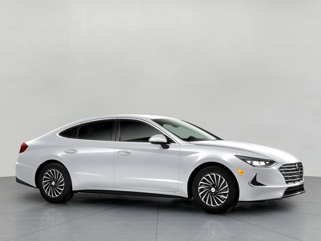 2023 Hyundai SONATA Hybrid Vehicle Photo in Green Bay, WI 54304