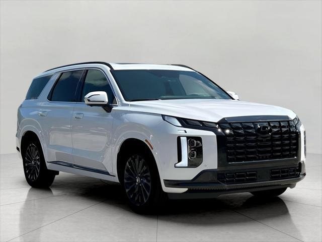 2025 Hyundai PALISADE Vehicle Photo in Green Bay, WI 54304