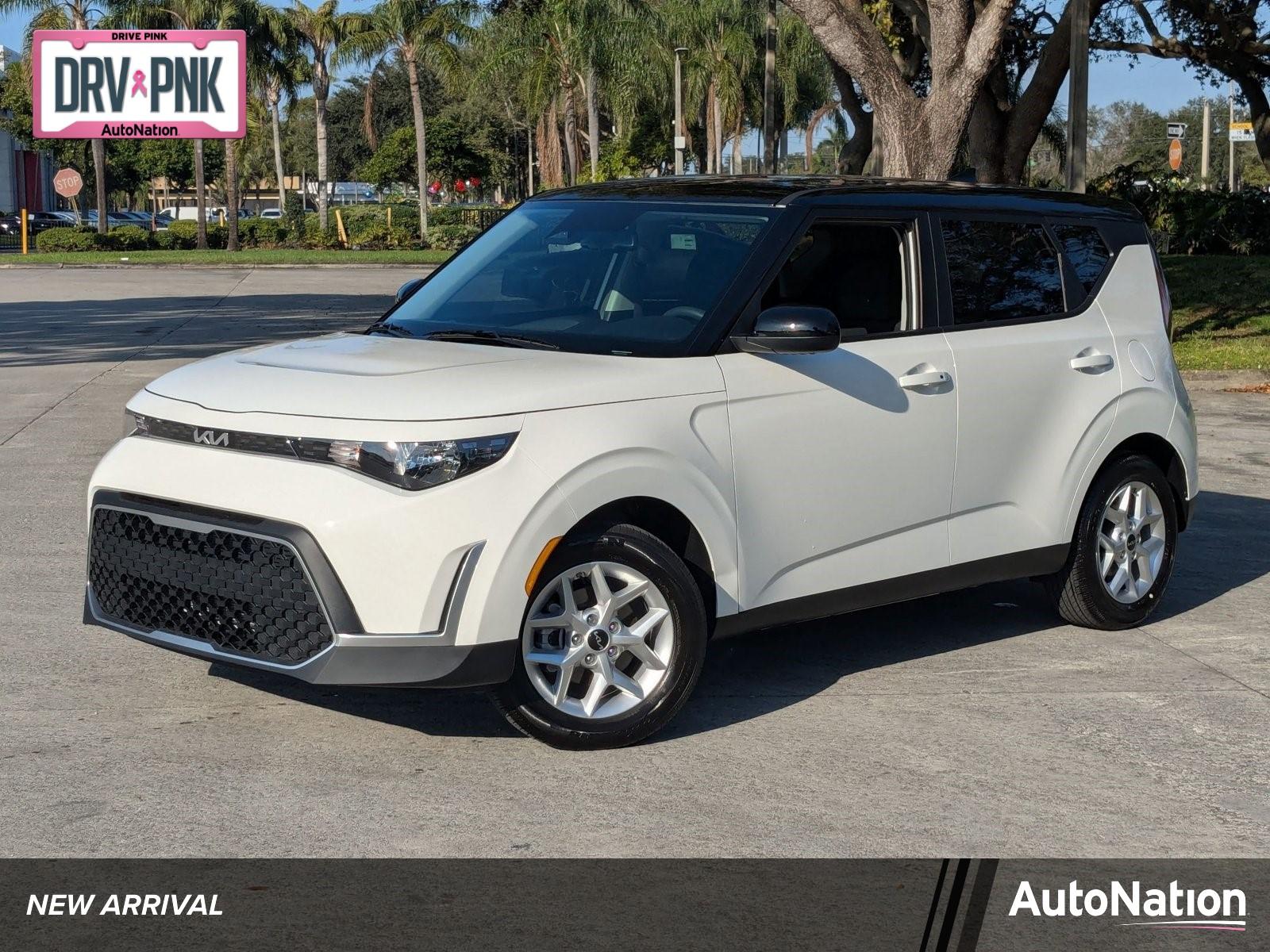 2025 Kia Soul Vehicle Photo in Pembroke Pines , FL 33084