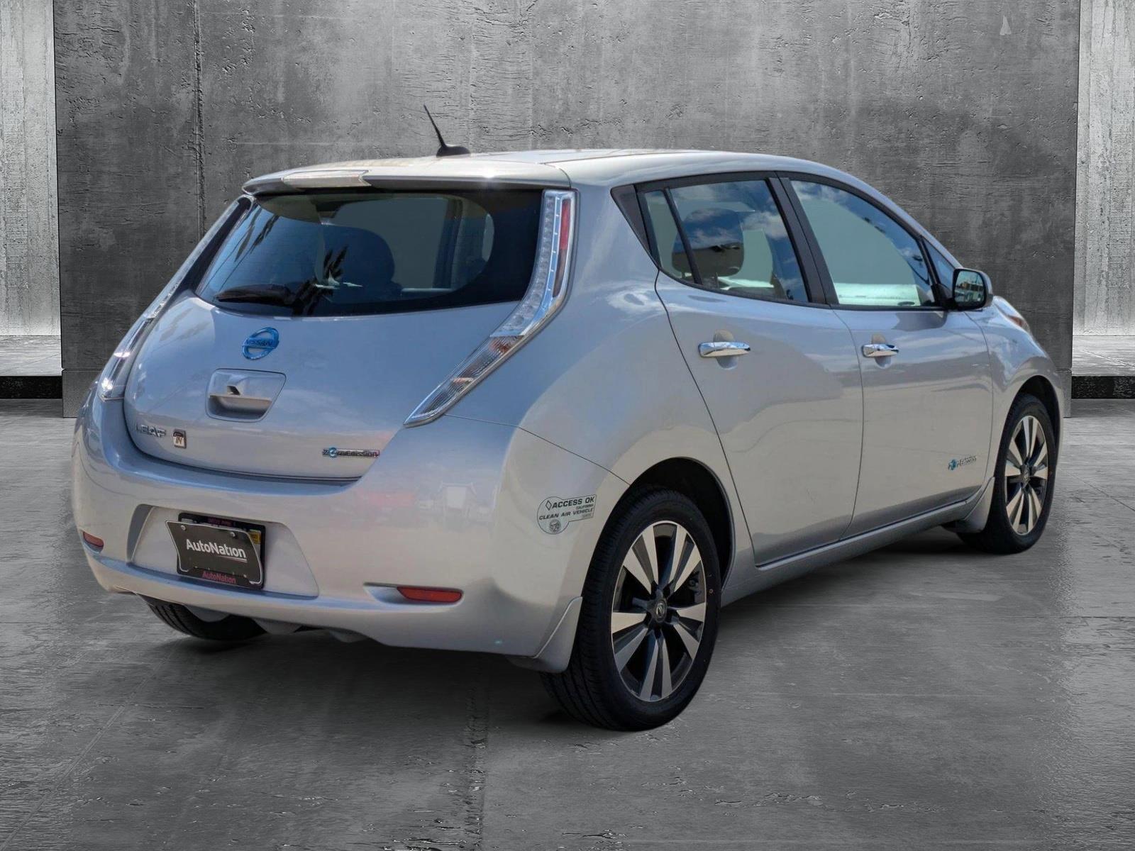 2016 Nissan LEAF Vehicle Photo in Tustin, CA 92782