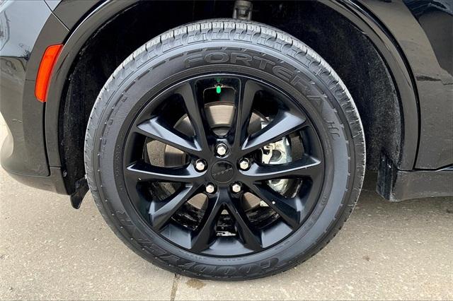 2023 Dodge Durango Vehicle Photo in KANSAS CITY, MO 64114-4545