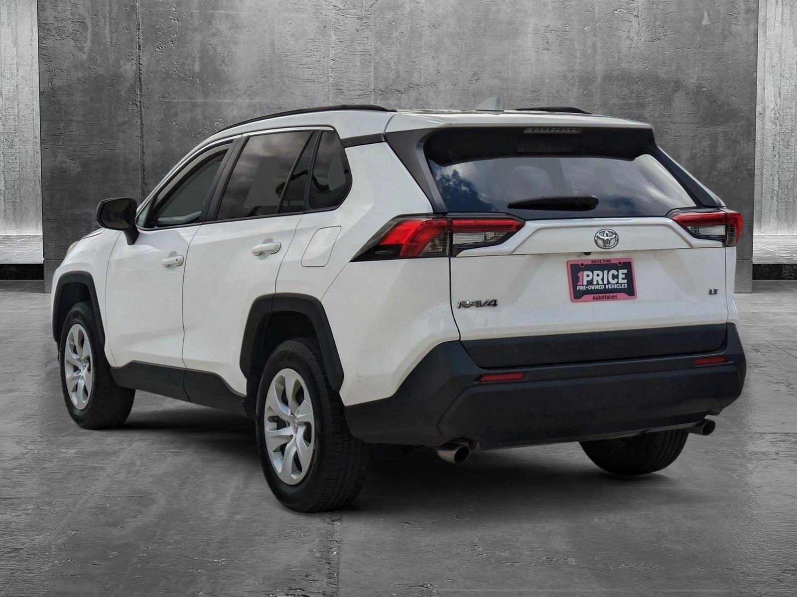 2019 Toyota RAV4 Vehicle Photo in Davie, FL 33331