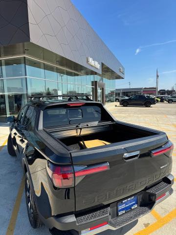 2023 Hyundai SANTA CRUZ Vehicle Photo in Peoria, IL 61615