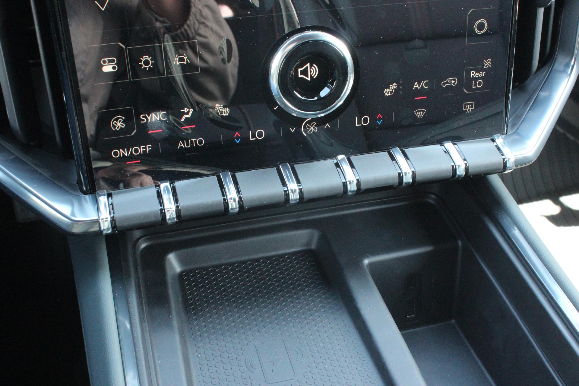 2025 GMC Acadia Vehicle Photo in AURORA, CO 80012-4011