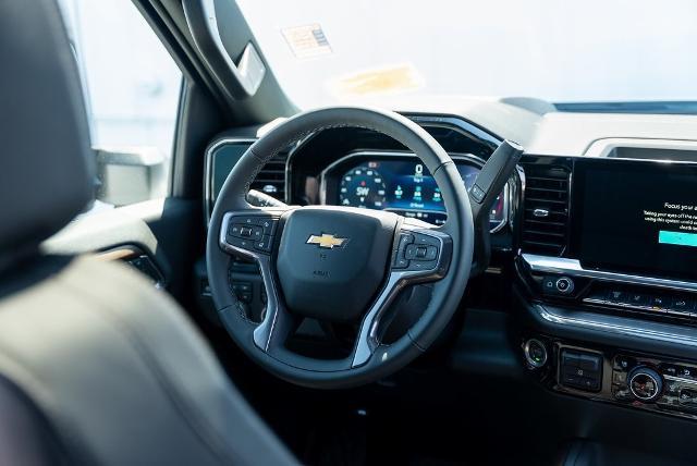2025 Chevrolet Silverado 2500 HD Vehicle Photo in PLYMOUTH, MA 02360-4801