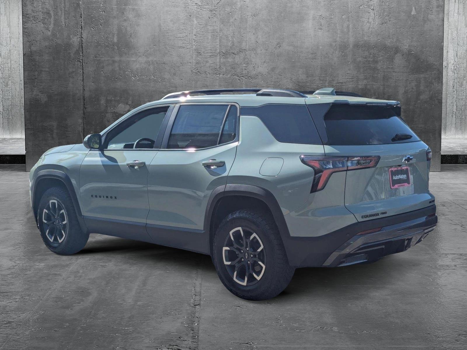 2025 Chevrolet Equinox Vehicle Photo in GREENACRES, FL 33463-3207