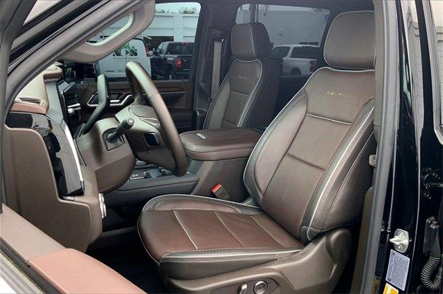2025 GMC Sierra 3500 HD Vehicle Photo in INDEPENDENCE, MO 64055-1377