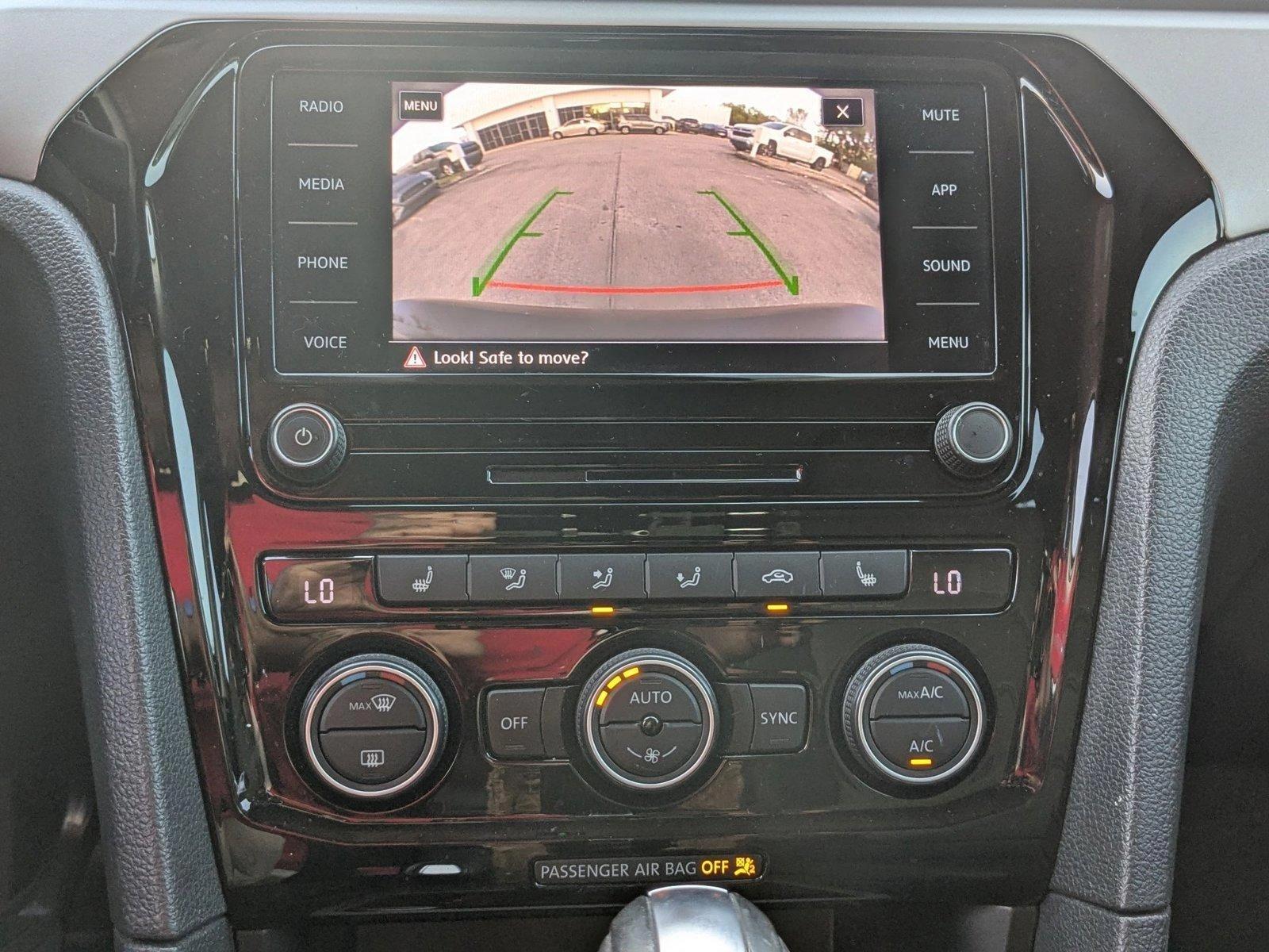 2020 Volkswagen Passat Vehicle Photo in PEMBROKE PINES, FL 33024-6534