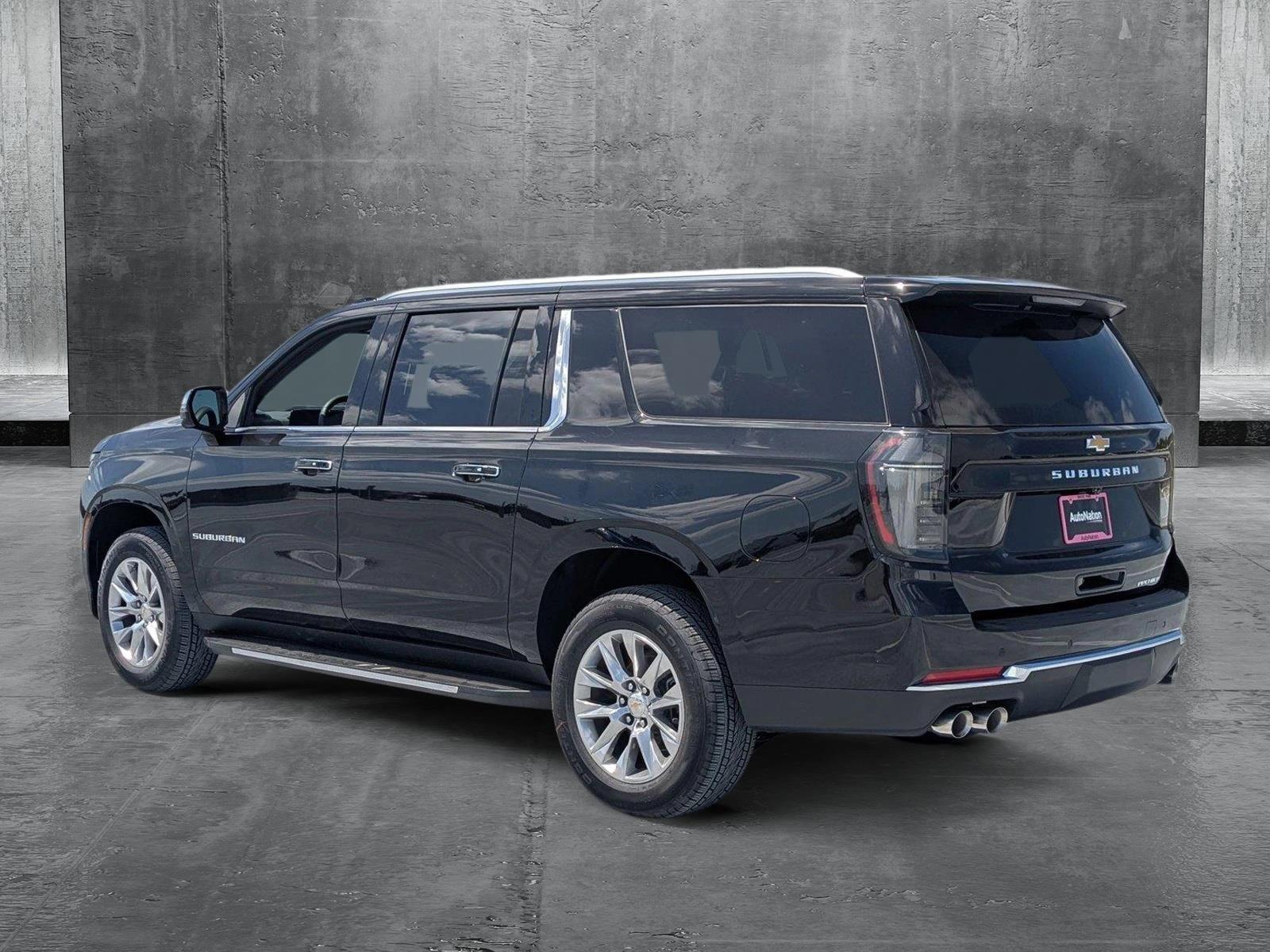 2025 Chevrolet Suburban Vehicle Photo in PEMBROKE PINES, FL 33024-6534