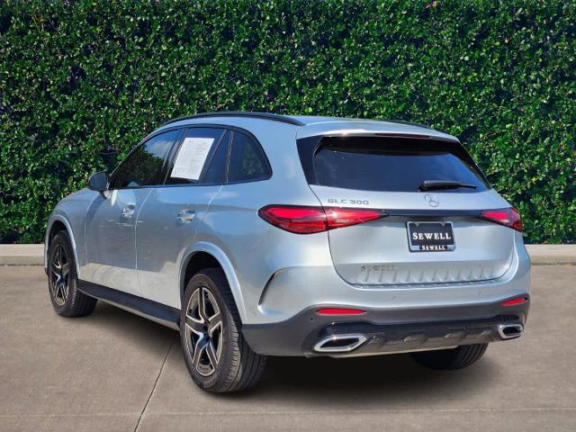 2025 Mercedes-Benz GLC Vehicle Photo in HOUSTON, TX 77079