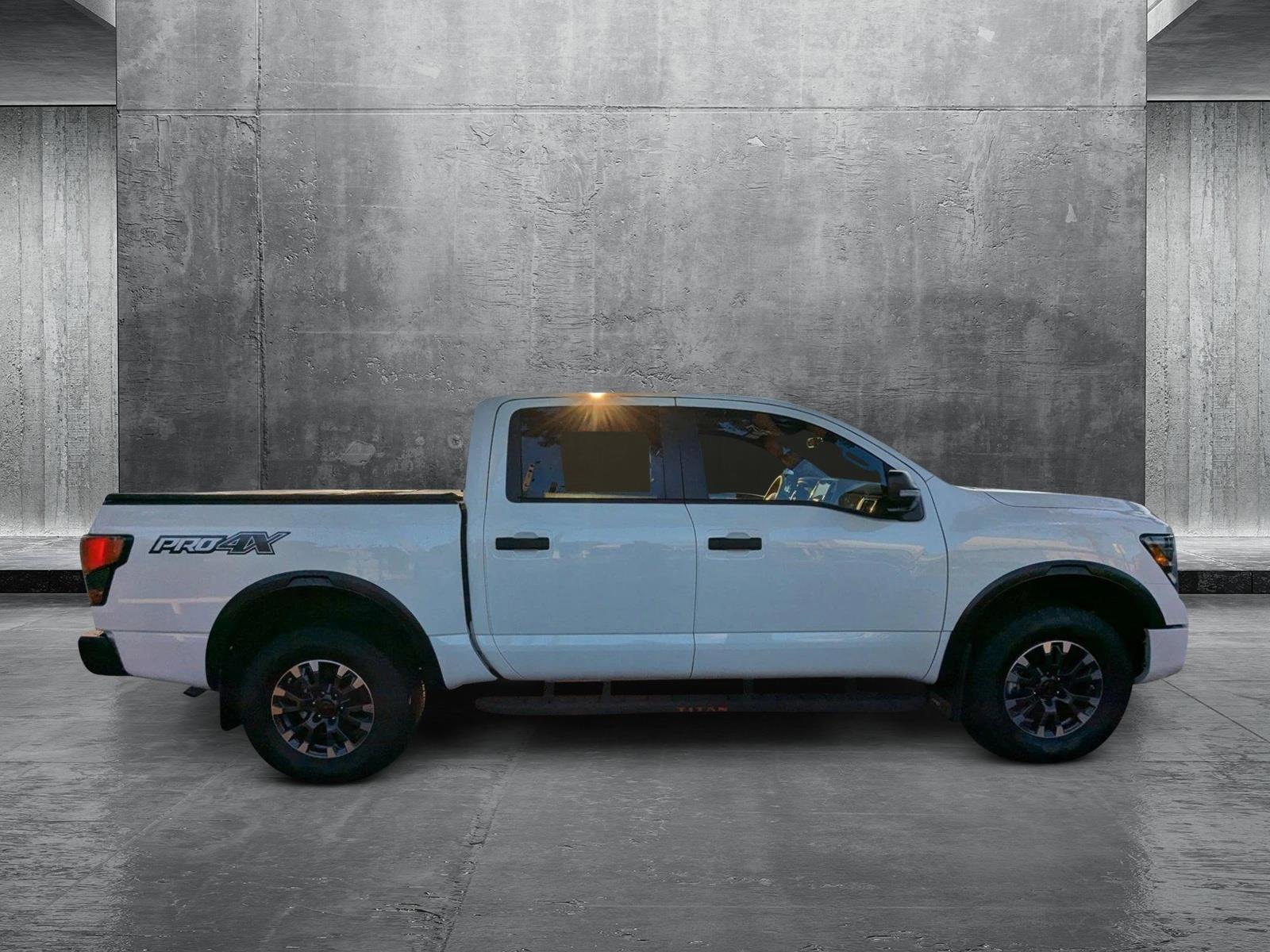 2024 Nissan Titan Vehicle Photo in Miami, FL 33135