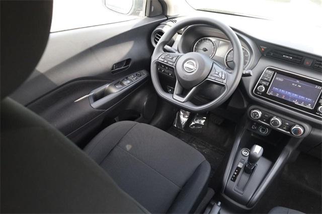 2025 Nissan Kicks Play Vehicle Photo in Hazelwood, MO 63042