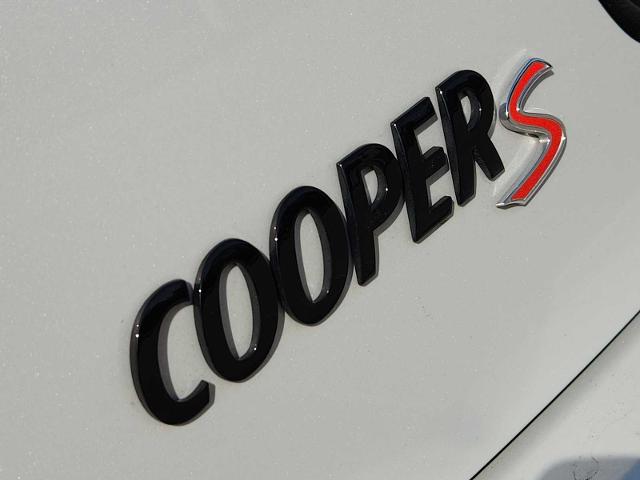 2023 MINI Cooper S Hardtop 2 Door Vehicle Photo in PLANO, TX 75024