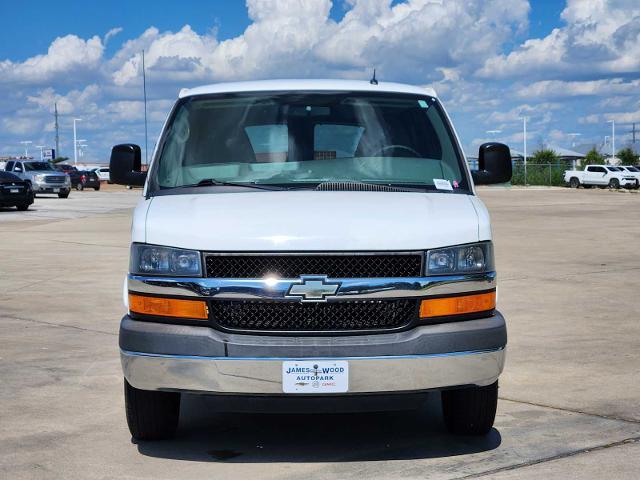 2015 Chevrolet Express Passenger Vehicle Photo in DENTON, TX 76210-9321