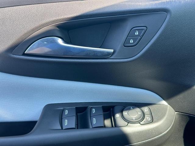 2025 Buick Envista Vehicle Photo in COLUMBIA, MO 65203-3903