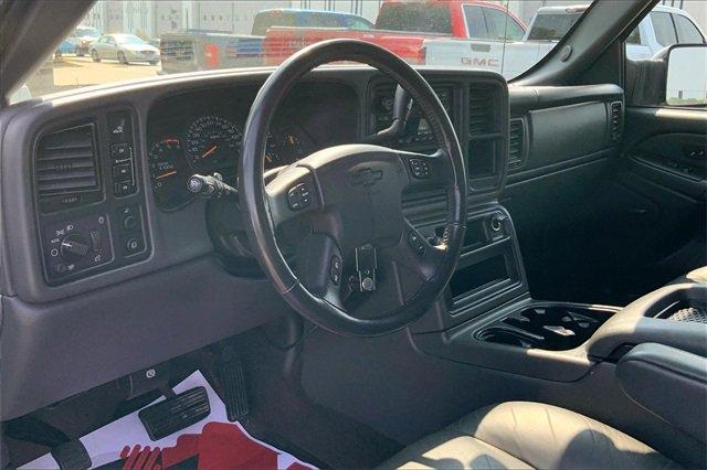 2004 Chevrolet Silverado 2500 HD Vehicle Photo in INDEPENDENCE, MO 64055-1377