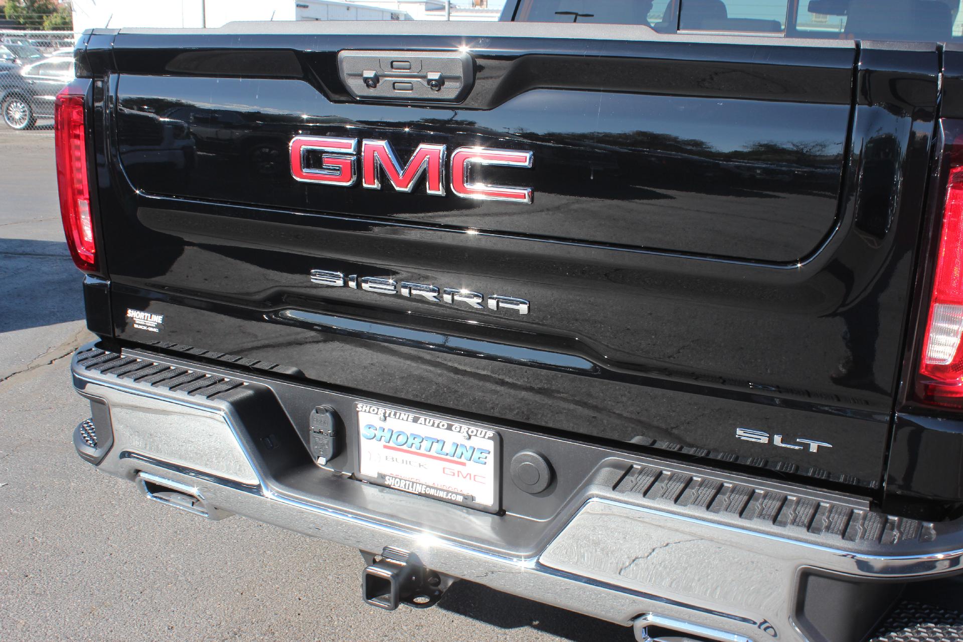 2025 GMC Sierra 1500 Vehicle Photo in AURORA, CO 80012-4011