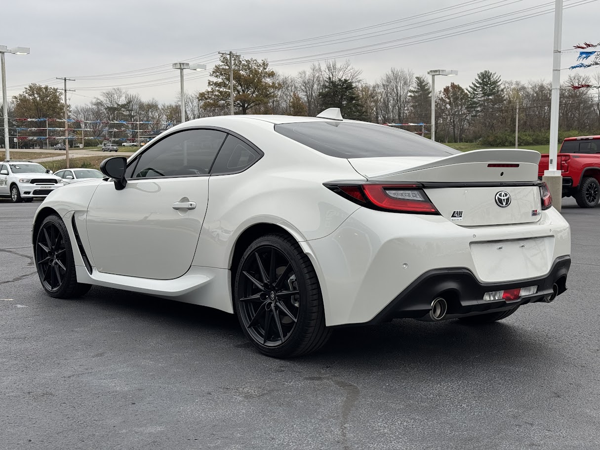 2023 Toyota GR86 Vehicle Photo in BOONVILLE, IN 47601-9633