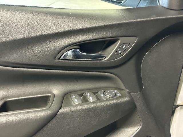 2022 Chevrolet Equinox Vehicle Photo in Roslyn, NY 11576