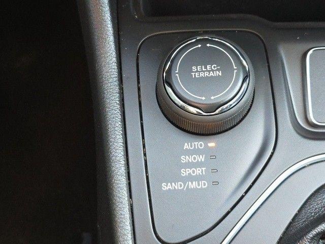 2021 Jeep Cherokee Vehicle Photo in Pleasant Hills, PA 15236