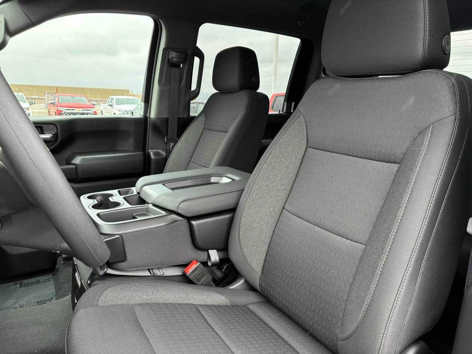 2025 Chevrolet Silverado 2500 HD Vehicle Photo in LOS ANGELES, CA 90007-3794