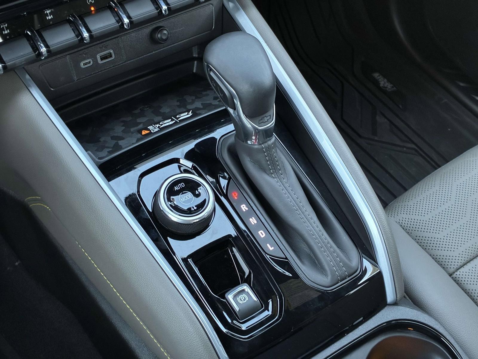 2025 Chevrolet Colorado Vehicle Photo in LOS ANGELES, CA 90007-3794