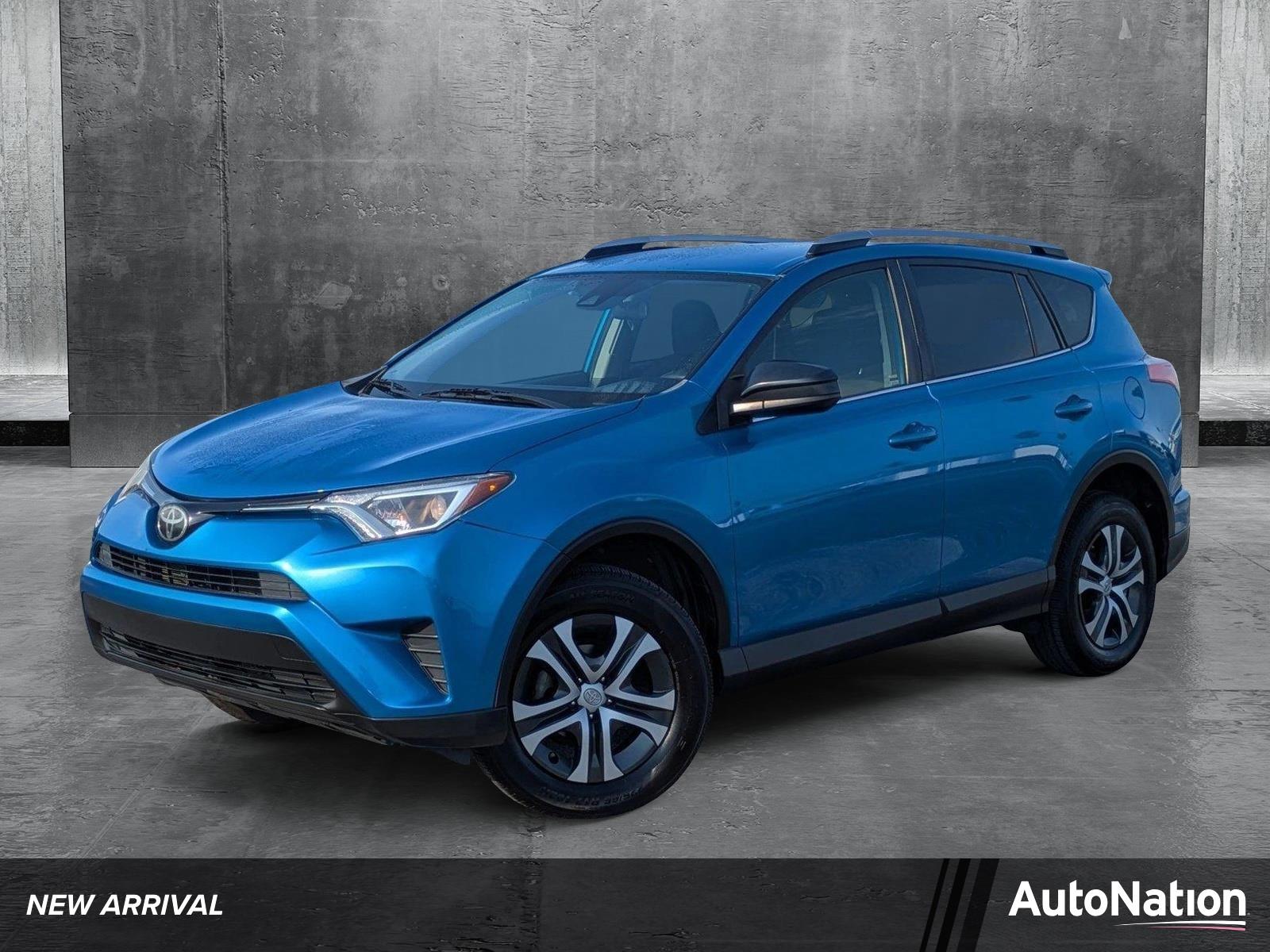 2018 Toyota RAV4 Vehicle Photo in CLEARWATER, FL 33764-7163