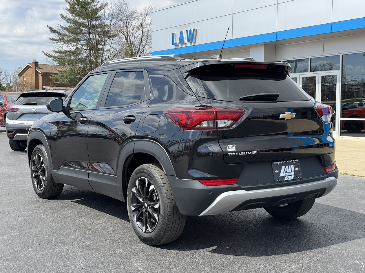 2022 Chevrolet Trailblazer Vehicle Photo in BOONVILLE, IN 47601-9633