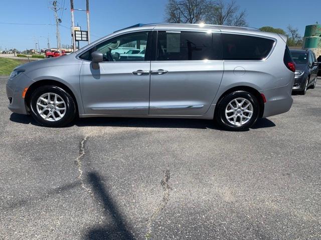 Used 2020 Chrysler Pacifica Touring L with VIN 2C4RC1BG6LR285974 for sale in New Madrid, MO
