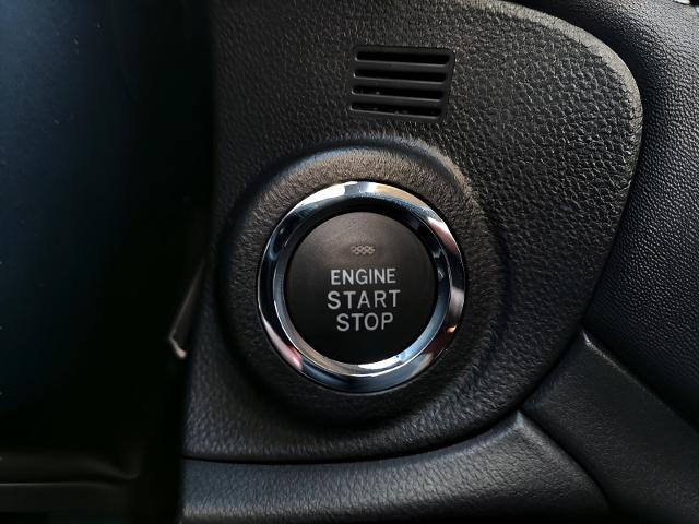 2025 Subaru Outback Vehicle Photo in Green Bay, WI 54304