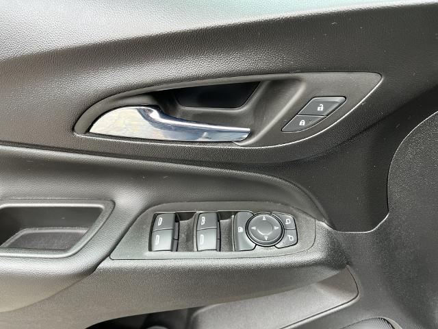 2022 Chevrolet Equinox Vehicle Photo in PITTSBURGH, PA 15226-1209