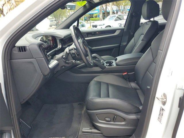 2024 Porsche Cayenne Vehicle Photo in SUNRISE, FL 33323-3202
