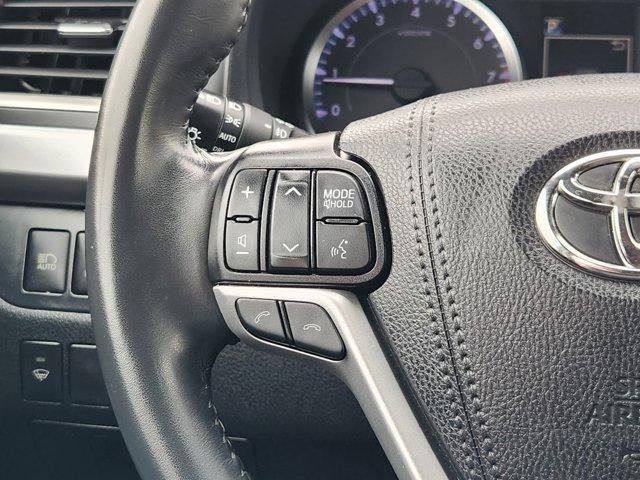 2019 Toyota Highlander Vehicle Photo in Decatur, TX 76234